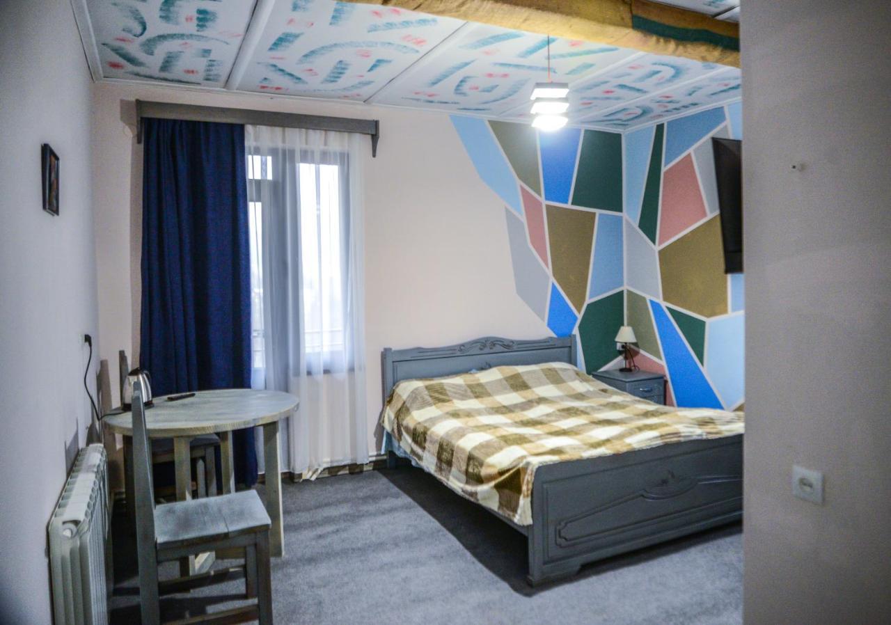 Paxlava Guesthouse & Restaurant Дилиян Екстериор снимка