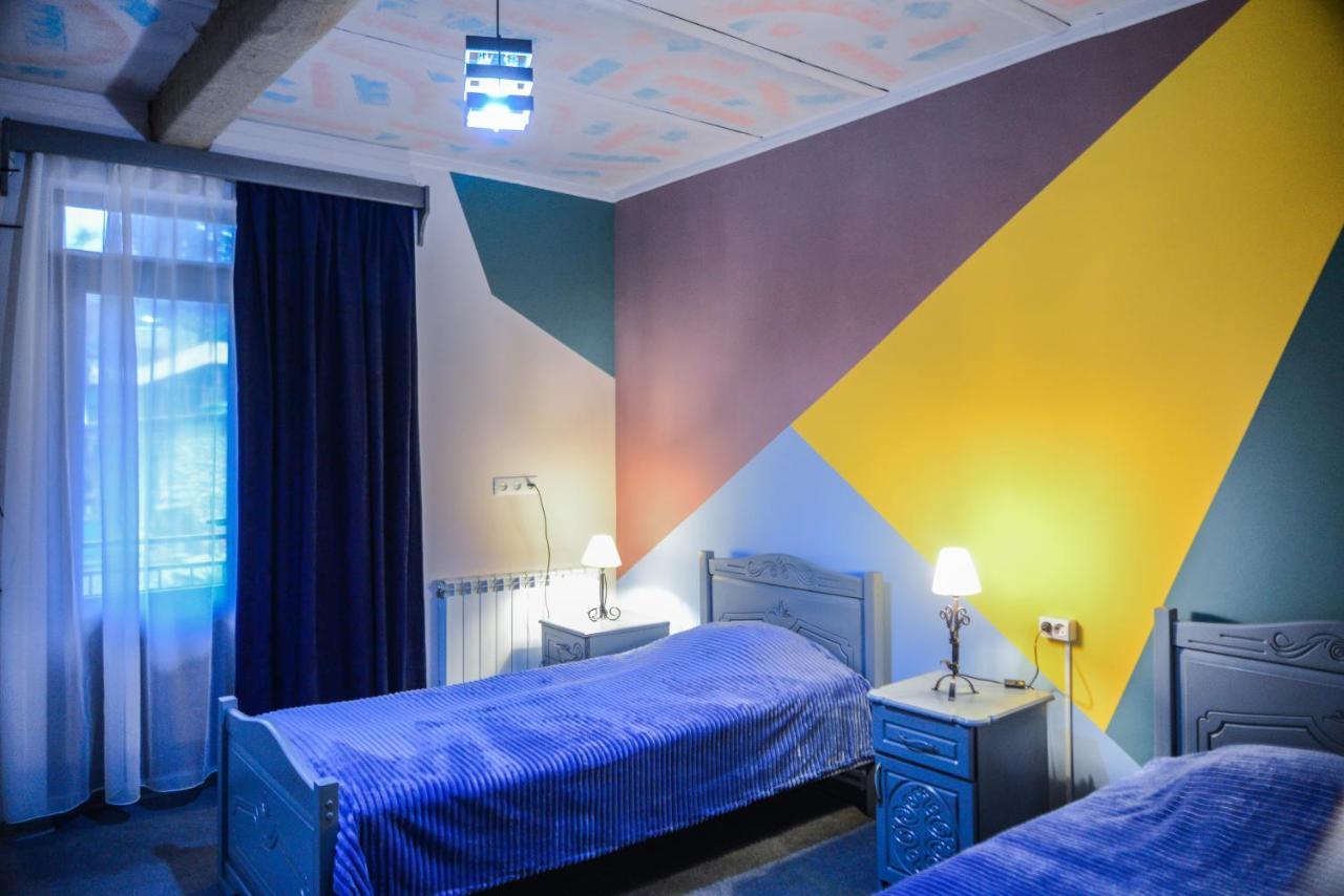 Paxlava Guesthouse & Restaurant Дилиян Екстериор снимка