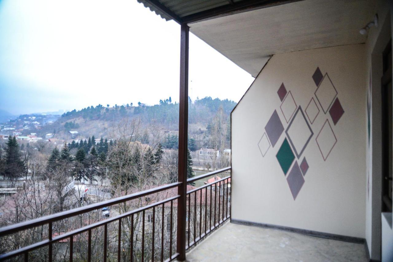 Paxlava Guesthouse & Restaurant Дилиян Екстериор снимка