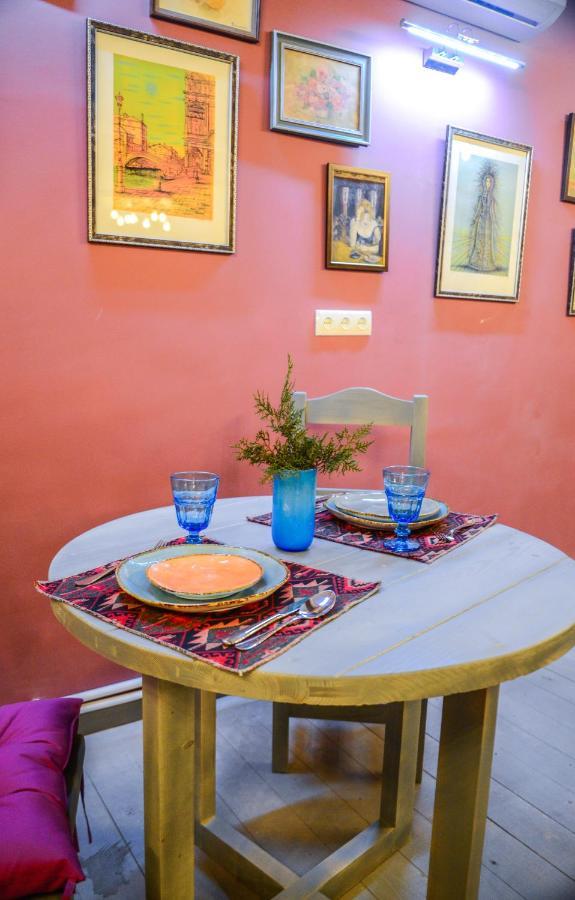 Paxlava Guesthouse & Restaurant Дилиян Екстериор снимка