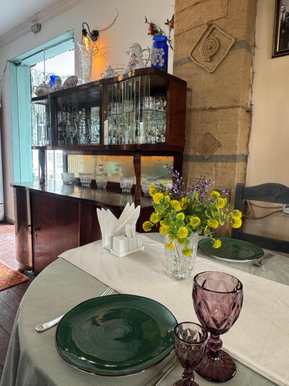 Paxlava Guesthouse & Restaurant Дилиян Екстериор снимка