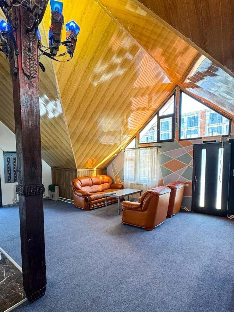 Paxlava Guesthouse & Restaurant Дилиян Екстериор снимка