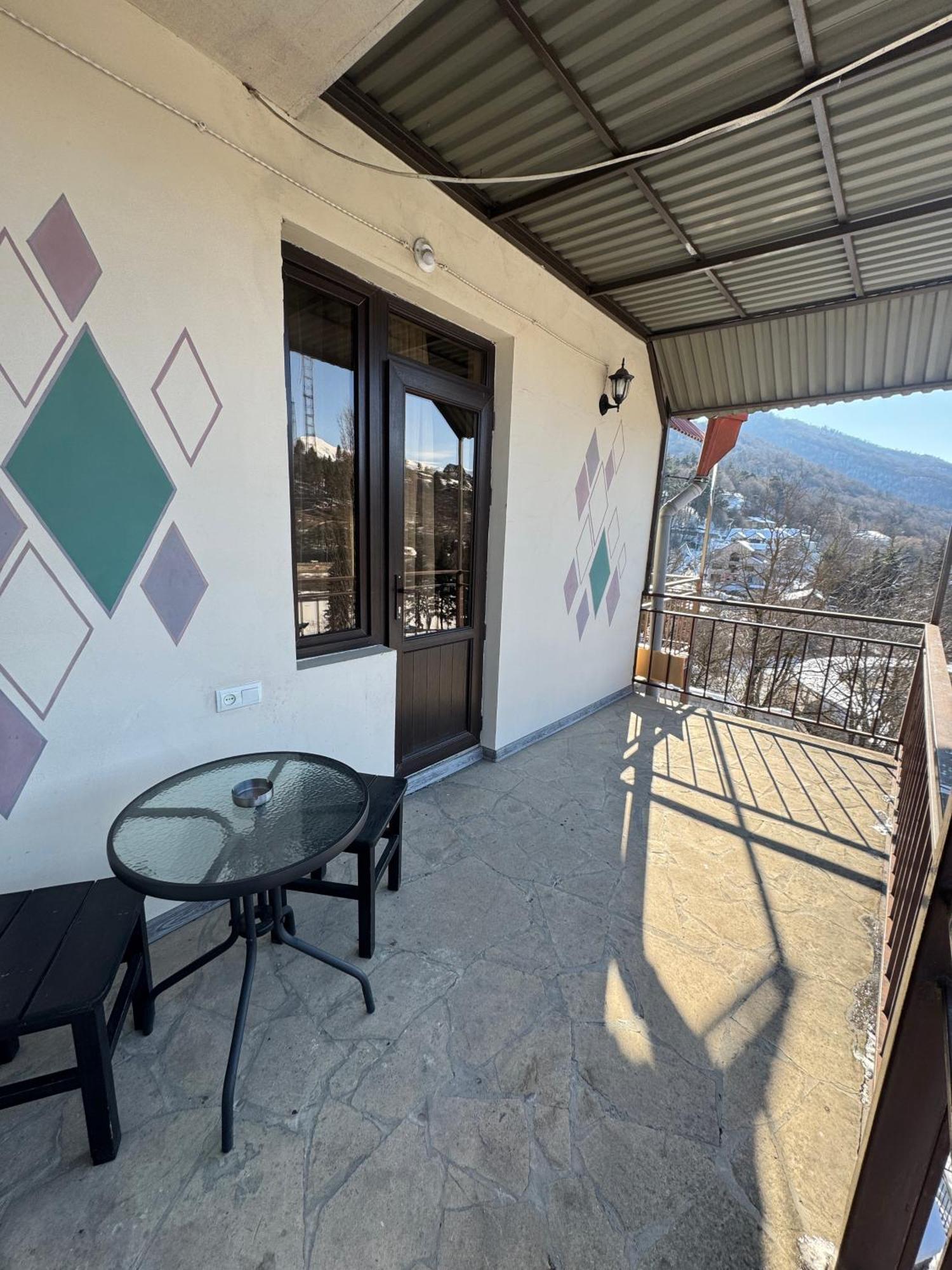 Paxlava Guesthouse & Restaurant Дилиян Екстериор снимка
