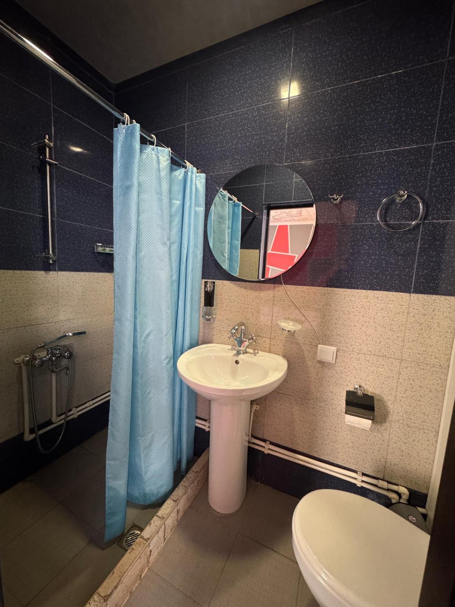 Paxlava Guesthouse & Restaurant Дилиян Екстериор снимка